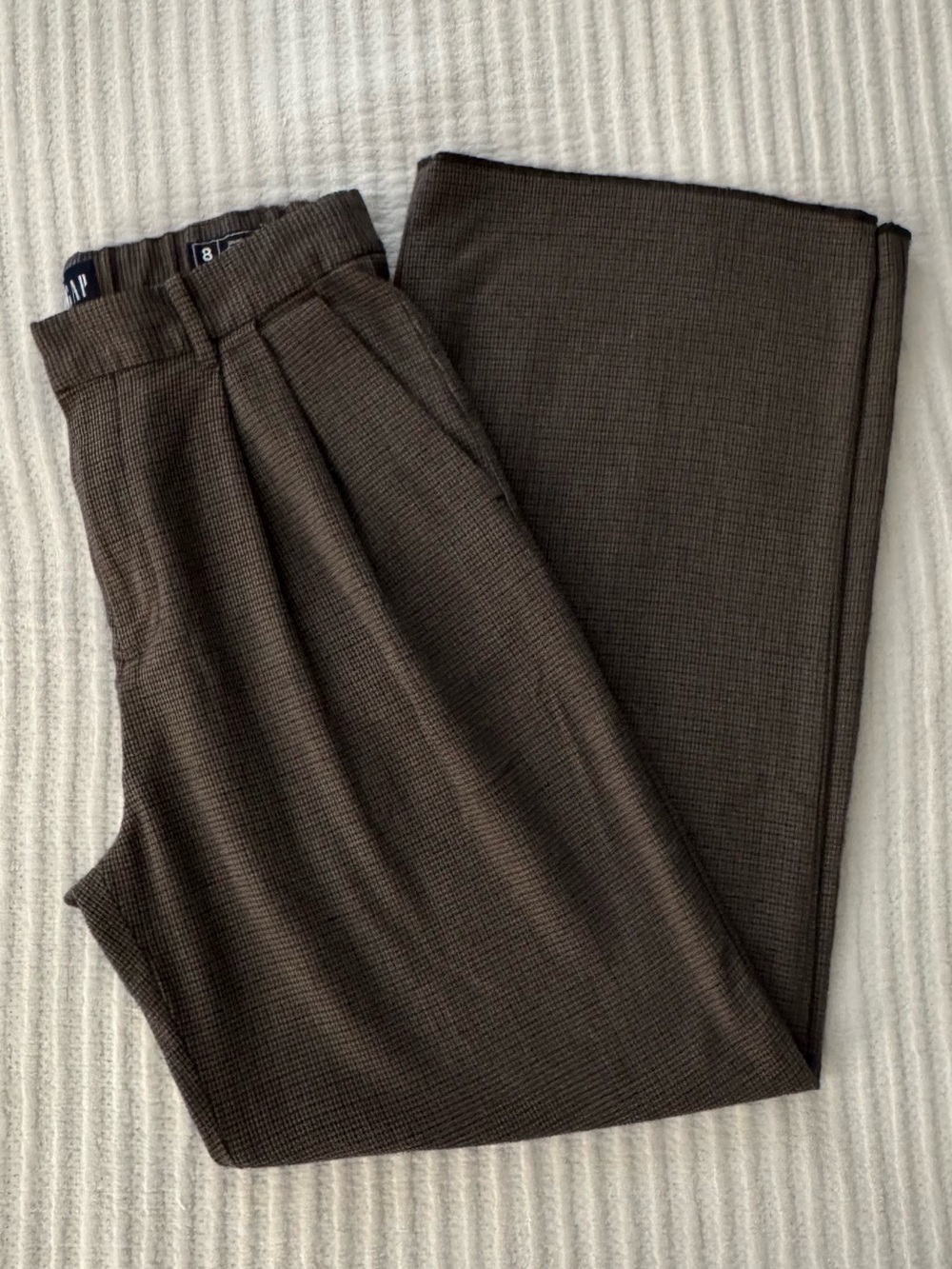 GAP Women's Pleated Wide-Leg Pants in Dark Brown